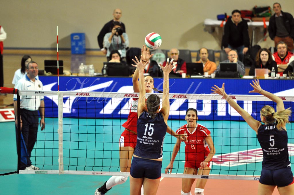 Asystel NO Yamamay (21)